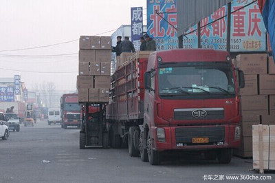 重磅:中國(guó)貨架企業(yè)發(fā)展的“六維模式”_卡車之家