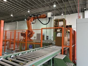 四川中煙綿陽卷煙廠完成全自動(dòng)機(jī)器人解包系統(tǒng)大修工作